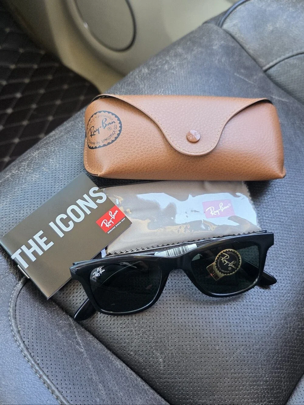 Ray-Ban RB4640 Sunglasses